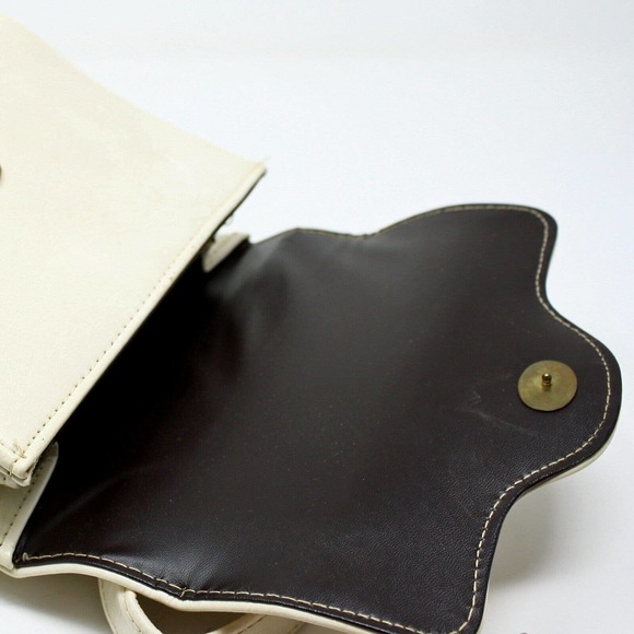 Vintage Ivory White Patent Leather Look Pill Box Purse Handbag w Button -Hey Viv - Picture 7 of 8